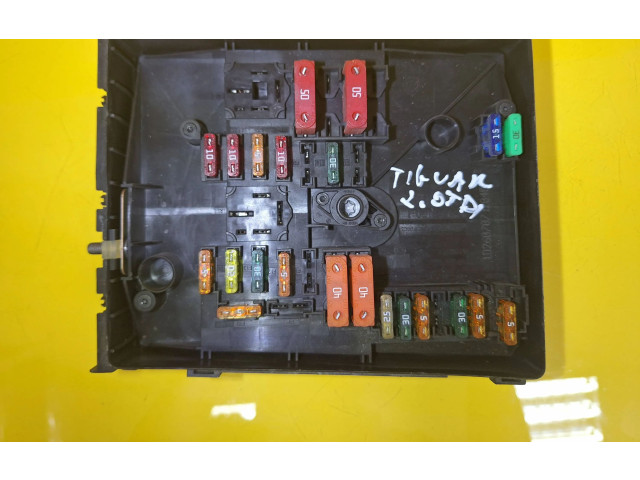   Pojistková skříňka 1K0937125A, 1K0937125   Volkswagen Tiguan 2008