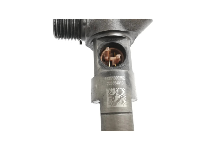 Vstřikovač A6510702887 Mercedes-Benz E W212 pro naftový / Электричество motor 2.1 OM 651.924