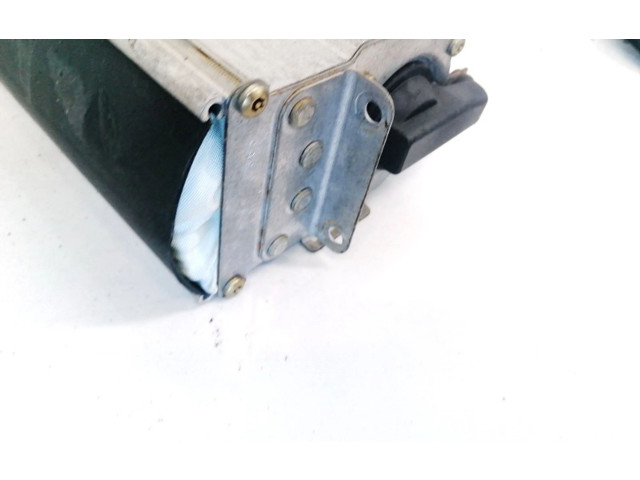 Подушка безопасности пассажира    Volkswagen New Beetle