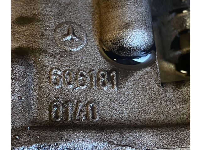 Масляный насос om606 R6061810120 Mercedes-Benz E W124
