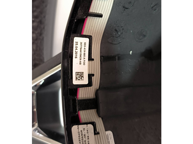 Руль Skoda Octavia Mk3 (5E) 2013 - 2019 года 3V0419091L