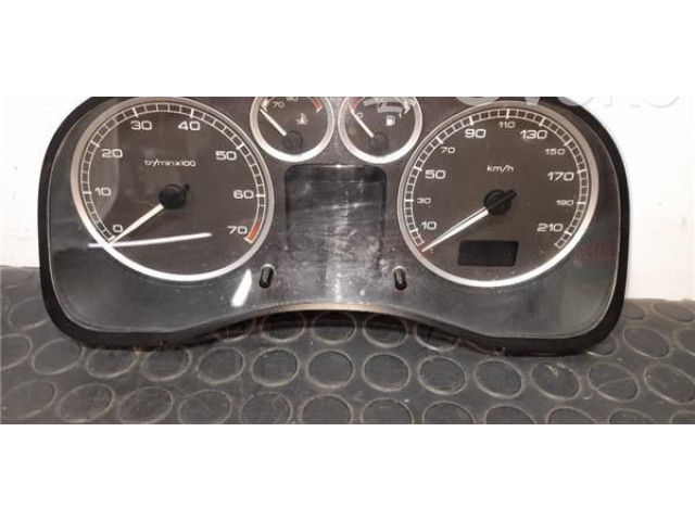 Přístrojová deska Peugeot 307 2001 9647538280