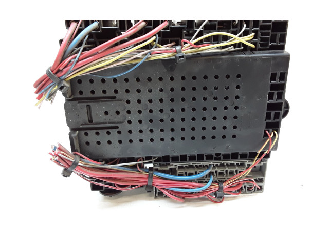 Блок предохранителей 9452772, 9452773   Volvo S80    