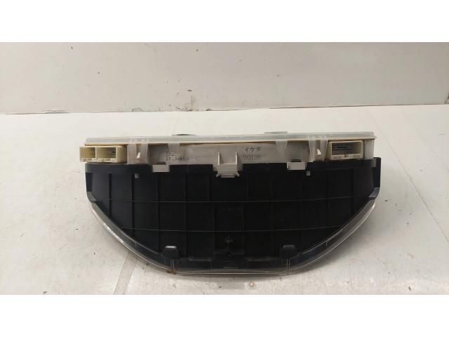 Přístrojová deska  Mazda 323 F 1999 BJ4WC  