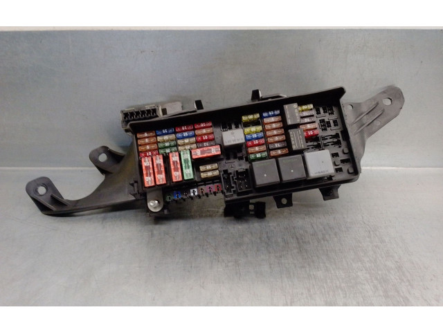 Pojistková skříňka Řídící jednotka BSM A1643402372 Mercedes-Benz GL X164 2007