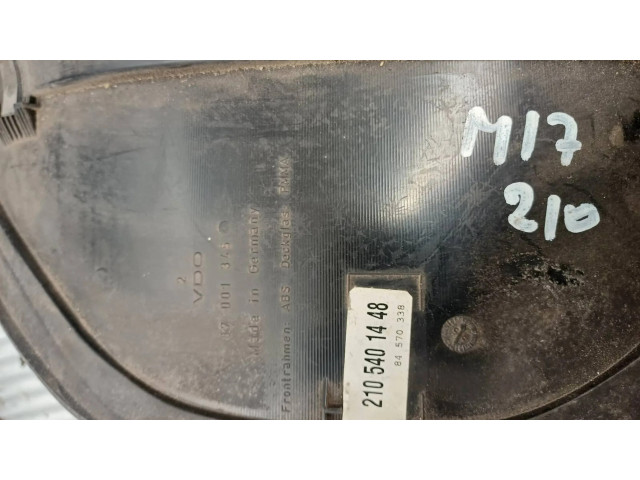 Přístrojová deska Mercedes-Benz E W210 2001 2105401448, 84570338