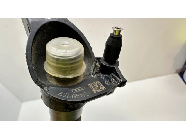 Vstřikovač 059130277q, 040504   Audi A6 S6 C6 4F  pro naftový motor 3.0 ASB 