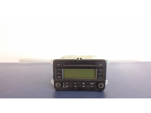 Радио/ проигрыватель CD/DVD / навигация