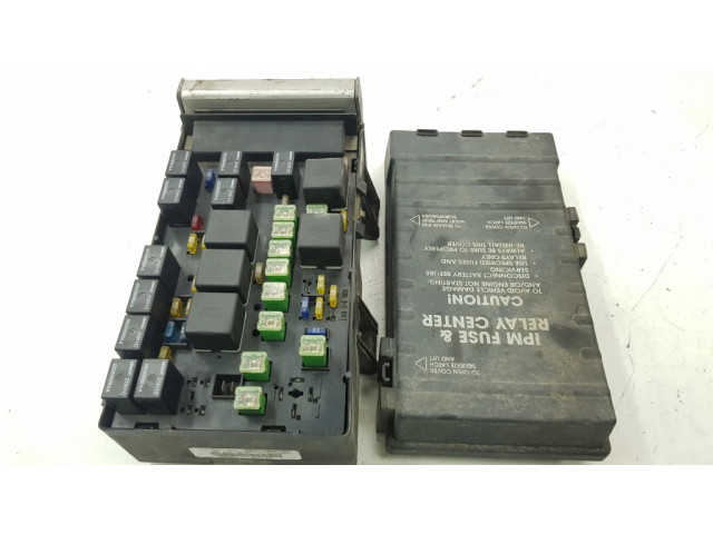 Pojistková skříňka 04869000AI, P04869200AK Chrysler Voyager 2001