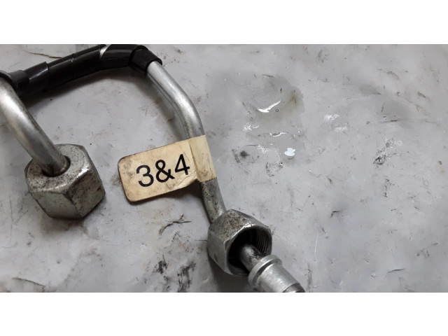 Трубка (трубки) для подачи топлива в жиклеры