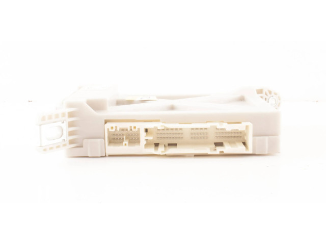 Pojistková skříňka 8273030L40B, 8273030L40 Lexus GS 250 350 300H 450H 2014