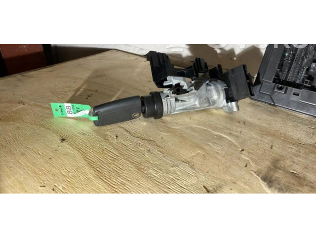 Комплект блоков управления Skoda Fabia Mk3 (NJ)