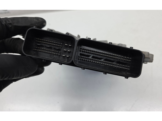 Блок управления двигателя 31303388, P31303388   Volvo S60