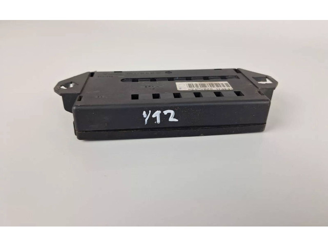 Блок предохранителей 9441776   Volvo XC90    