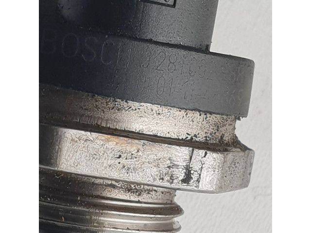 Топливная рампа 0281002968   BMW 3 E92 E93 2.0  для двигателя N47D20