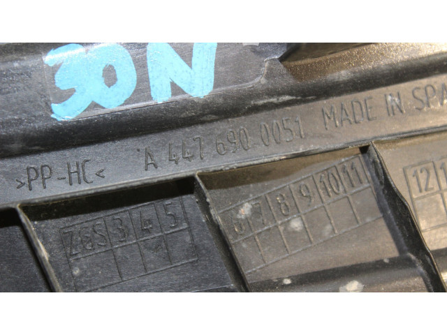 Vstřikovací lišta A4476900051 Mercedes-Benz Vito Viano W447