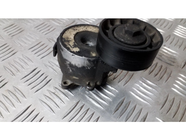 Устройство натяжки ремня