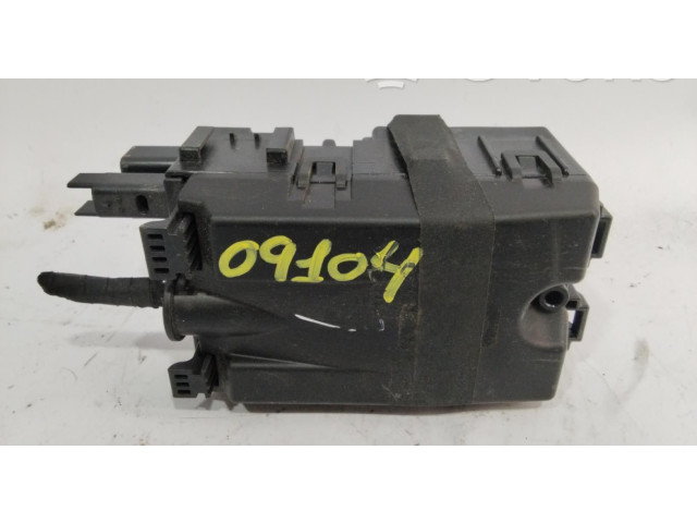 Блок предохранителей 43858502   Peugeot 2008 I    