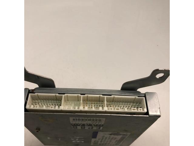 Блок управления двигателем Блок управления FP8818881B Mazda Premacy