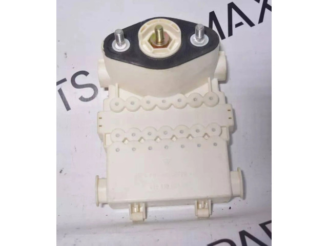 Pojistková skříňka 99661030300 Porsche 911 996 2004