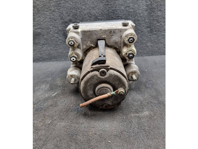 Блок АБС 8D0614111F, 0265214002   Audi  A6 S6 C4 4A  1994 - 1997 года