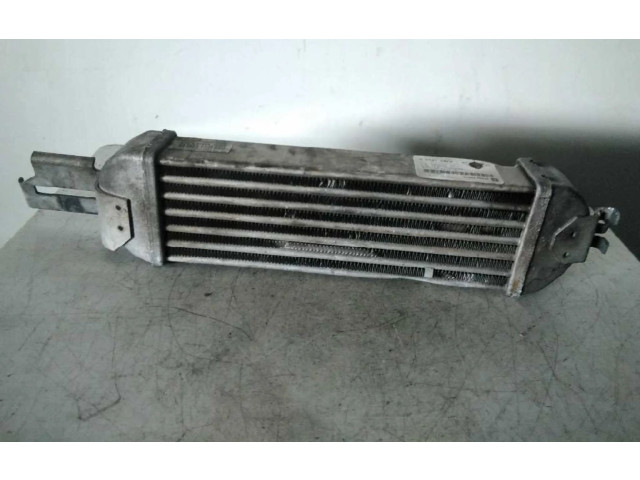 Интеркулер  52401027   Opel Meriva A 