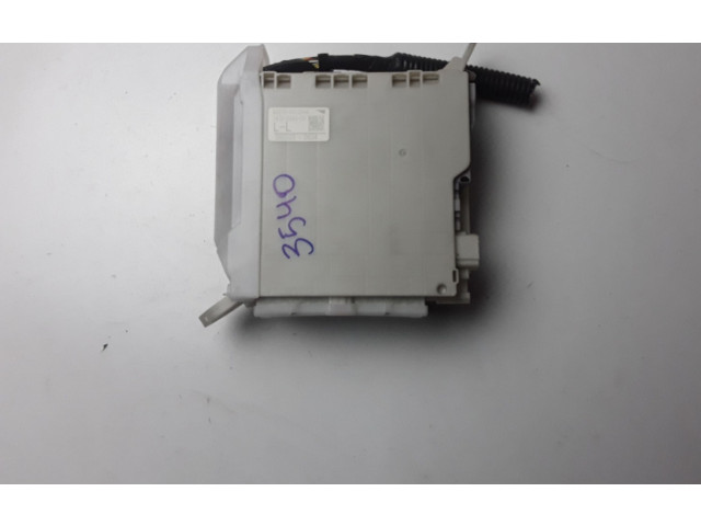 Блок предохранителей 8922850060   Lexus LS 460 - 600H    