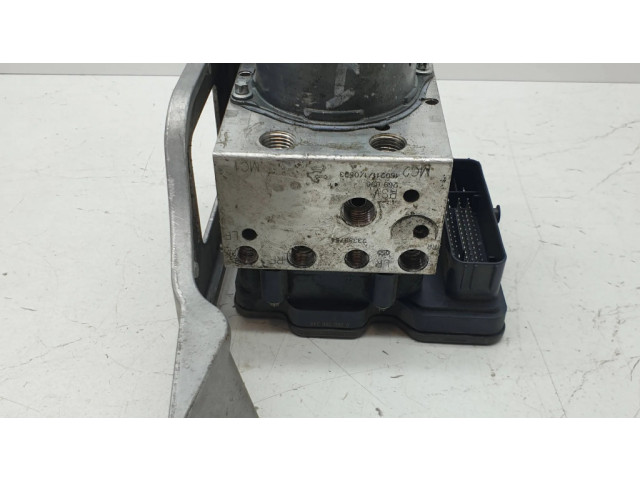 Блок АБС 23389754, 323666362 Chevrolet Volt II 2015-- года