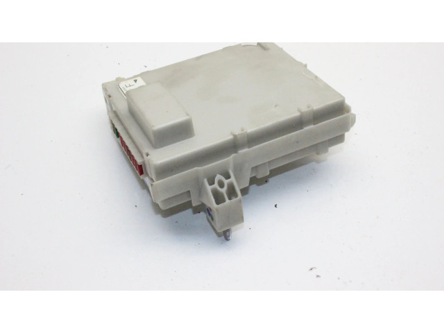 Pojistková skříňka 8267030250 Lexus GS 300 350 430 450H 2006