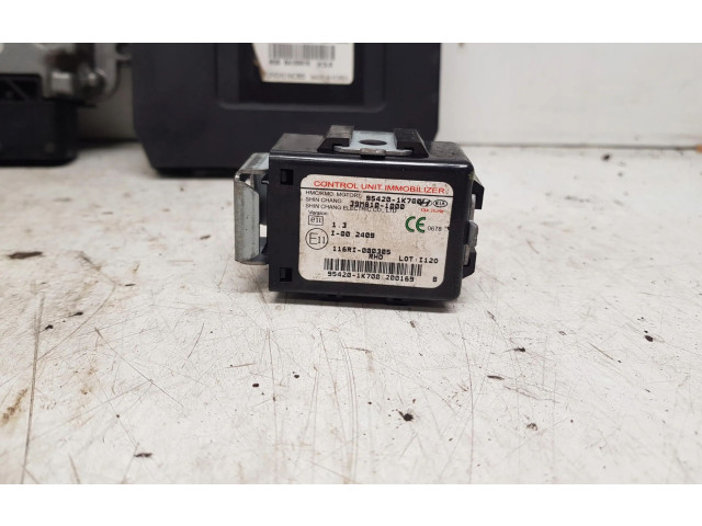 Комплект блоков управления 391402A011   Hyundai ix20