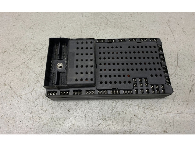 Блок предохранителей 9494673 Volvo S80