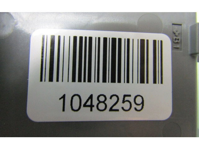 Блок предохранителей  3M0J112   Honda HR-V    