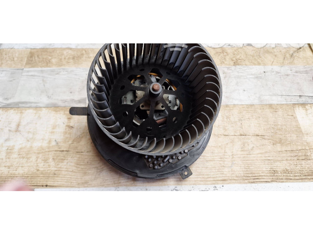 Вентилятор печки    2002221, 34003   Skoda Superb B6 (3T)