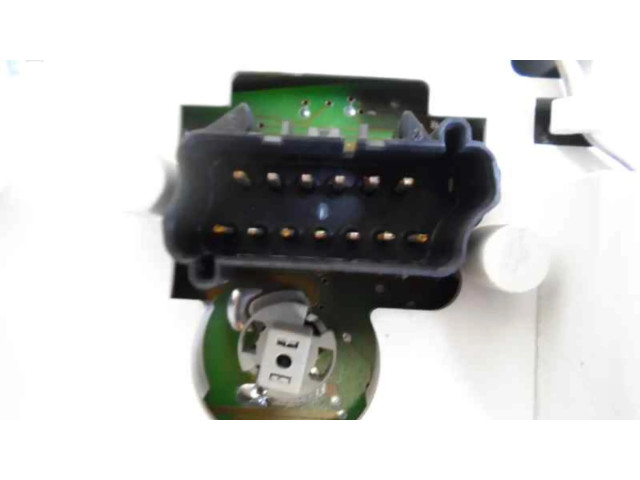 Přístrojová deska Chrysler Grand Voyager II 1989 15751073026246, P04685824AI