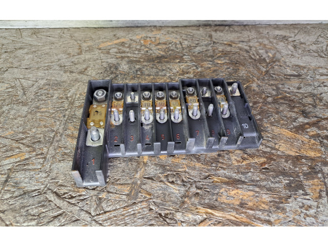 Pojistková skříňka 7H0937550A, 586440 Volkswagen Transporter - Caravelle T5 2006