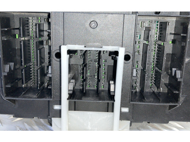 Блок комфорта 5Q0937086AH Skoda Octavia Mk3 (5E)