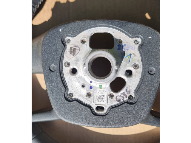 Руль Audi e-tron   -  года 8B3419091B      