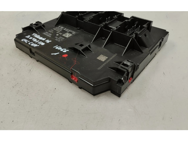 Pojistková skříňka Řídící jednotka BSM 5K0937086T Volkswagen Tiguan 2016