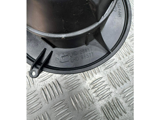 Вентилятор печки    LHD86577, 28417   Volvo V70