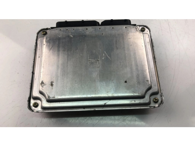 Блок управления двигателя 06A906032S   Audi A3 S3 8L