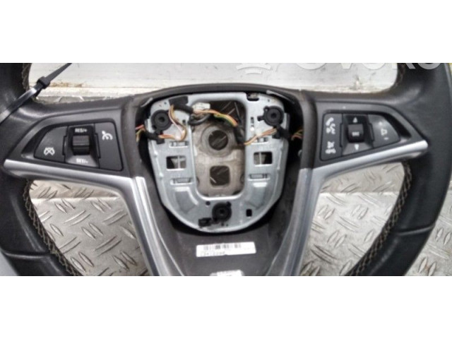 Руль Opel Meriva B  2010 - 2016 года 13412200, 13412200      