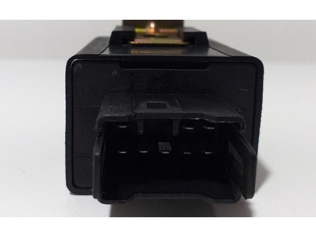 Блок предохранителей 3870076G12, 56286   Suzuki Jimny    