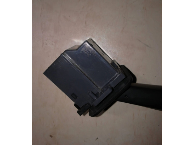 Ручка стеклоочистителей 8691695   Volvo V70