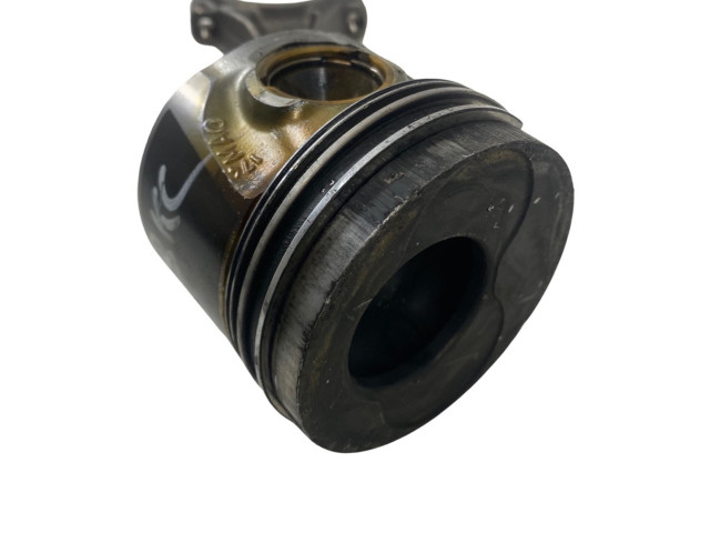  Поршень    Audi A3 S3 8P  