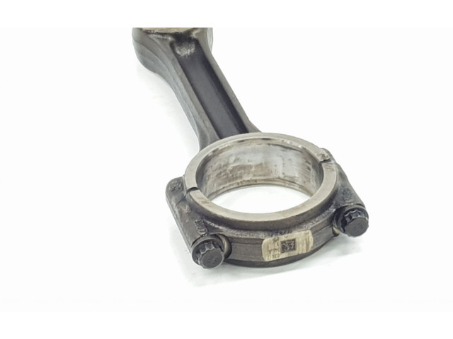 Шатун DFGA 04L105401A, 04L105401A Skoda Superb B8 (3V)