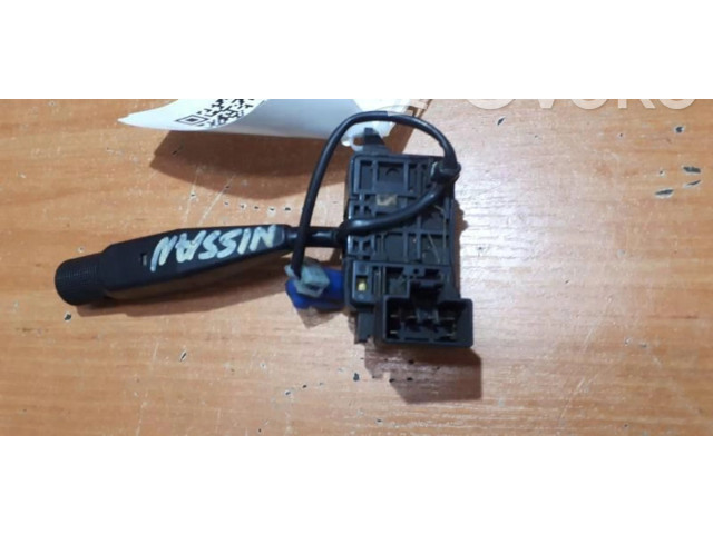 Ручка стеклоочистителей Nissan King Cab