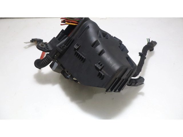 Блок предохранителей     Volvo V70    