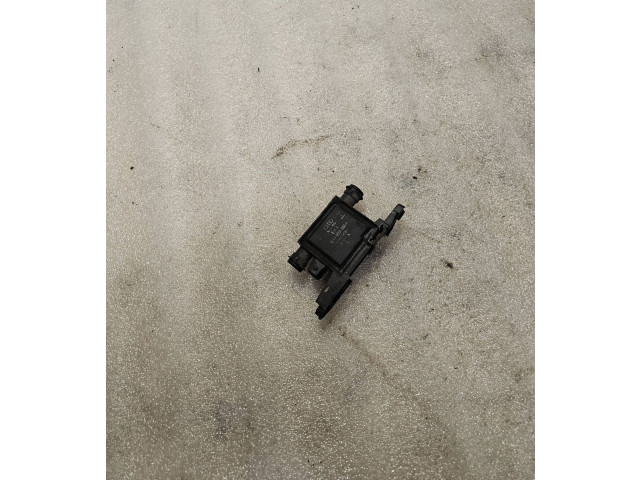 Píst 4A0959981A, PA6GF30 Audi A8 S8 D2 4D