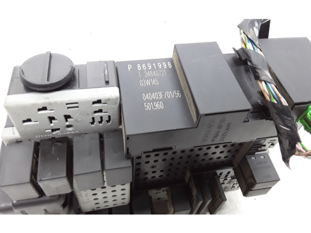 Блок предохранителей P8691998, 8691998   Volvo S80    