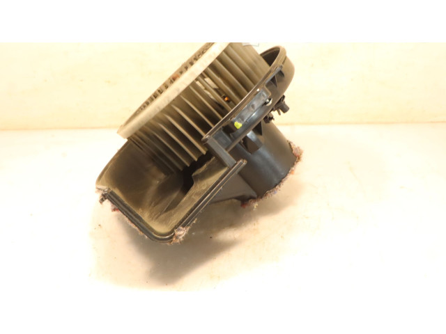 Вентилятор печки Skoda Fabia Mk2 (5J)